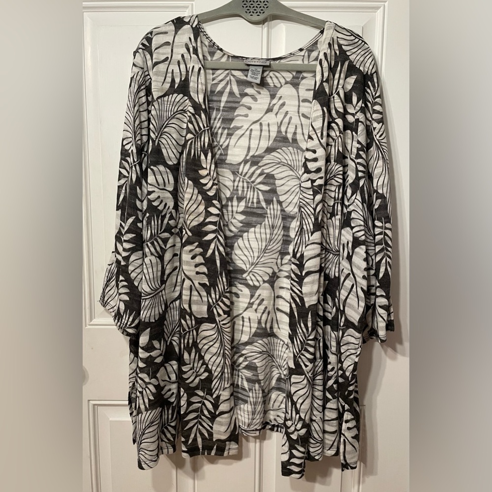 Catherines Monochrome Leaf Black and White Pattern Cardigan Size 4X